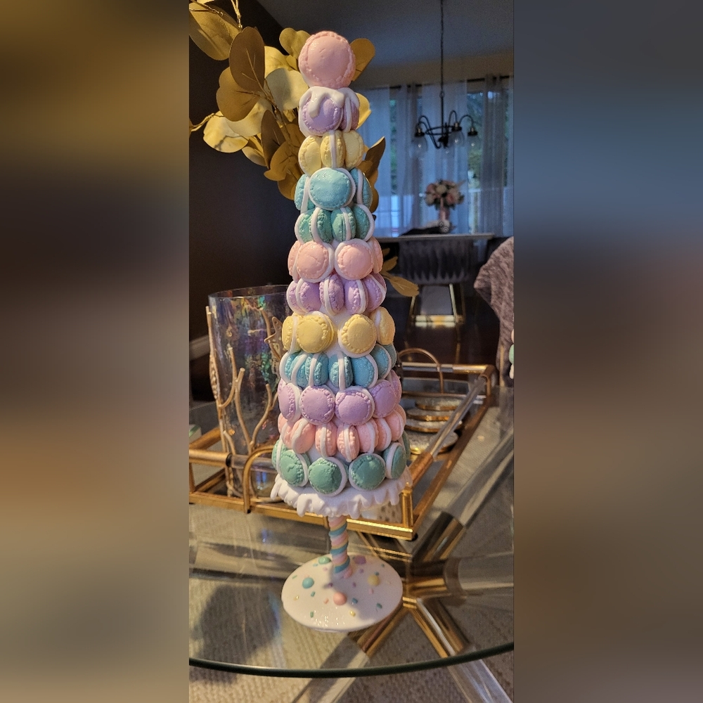 Macaroon pastel Christmas tree